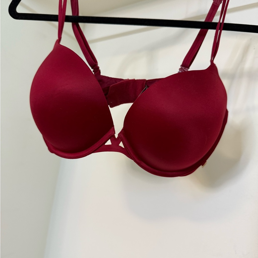 Victoria's Secret Red Very Sexy Push Up Bra 34DD